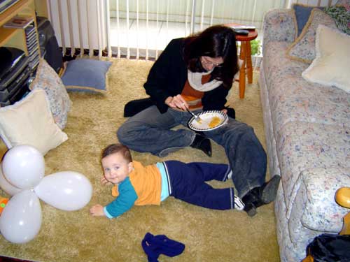 Eu e a mam&atilde;e na casa da Tia Ana L&uacute;cia!