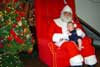 Papai Noel abandonado, tadinho.