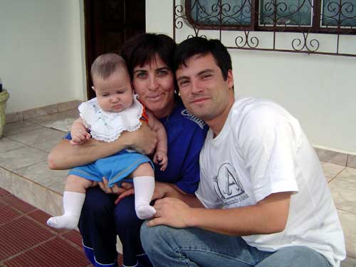Com a tia Ana L&uacute;cia e o tio Mauro!