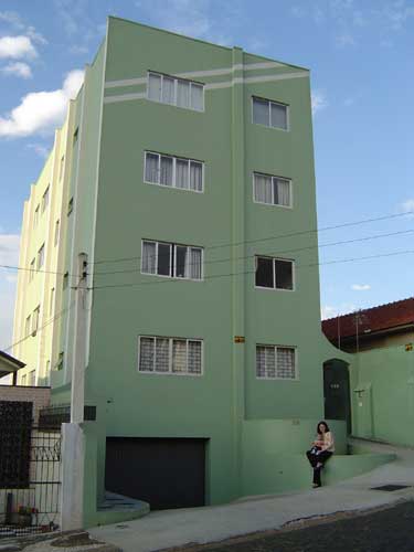 Esse &eacute; pr&eacute;dio onde a gente est&aacute; morando!