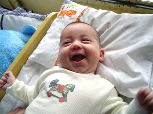 + + Feliz