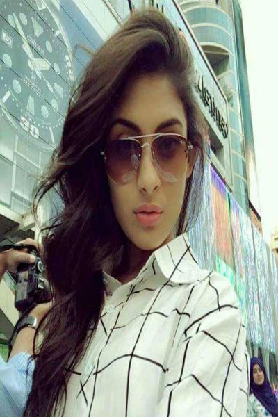 Ahmedabad Call Girl - Alisha Khan