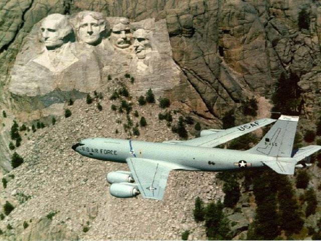 KC-135 Stratotanker