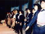 A�o 1988, las candidatas a Criollitas desfilaron en traje de Gaucho