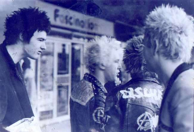 Wolves Punks 1981 (DC Collection)