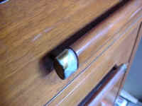 handle.jpg (82774 bytes)