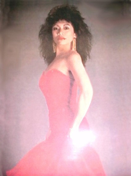 Newspaper Publicity Centerfold Pinup