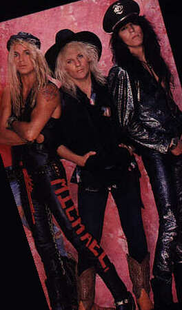 Bret, CC, and Bobby way back when.  Bobby's lookin' especially cute!