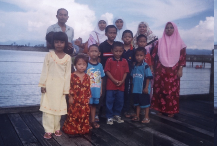 Gambar di Lake Town, Bkt Merah, Perak