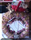 images/Wreath_WEB.jpg (19049 bytes)