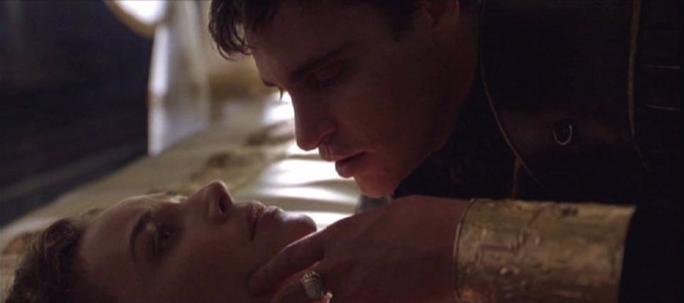 Commodus bed scene
