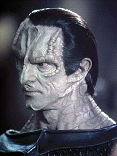 Gul Dukat, vil inspecteur de travaux finis!