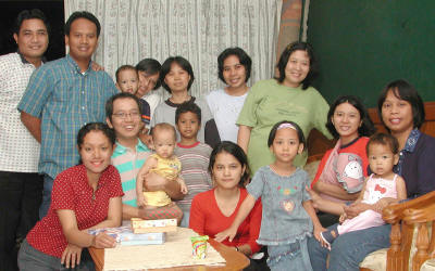 Orang-orang sak-RT....