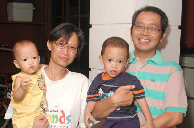 Keluarga bahagia nih ye!