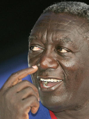 Sinjoro John A. Kufuor, prezidanto de Ganao