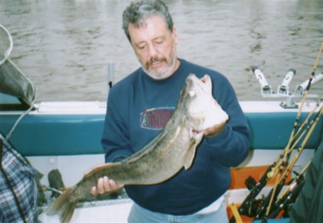 Tom Shively with the WC Bragging Rights big fish