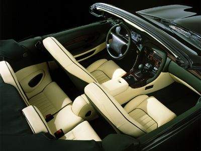 Aston Martin DB7