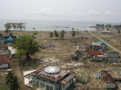 Meulaboh apr&egrave;s le tsunami
