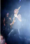 Live_at_Bug_club_-_Dec_99.jpg (236791 bytes)