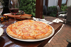 Thumbnail image of a pizza