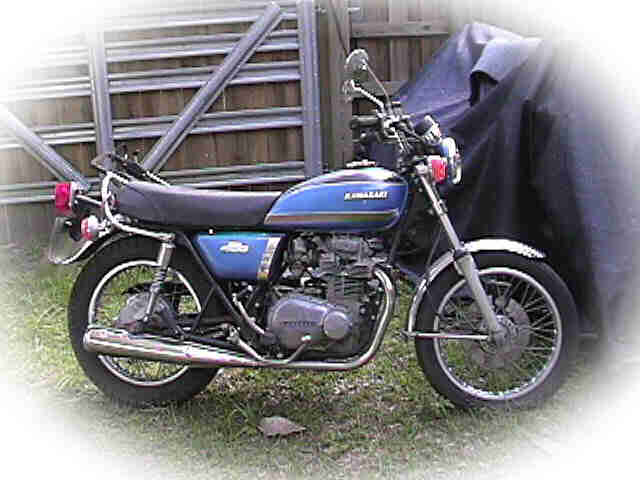 1975 KZ400D similar to mine.