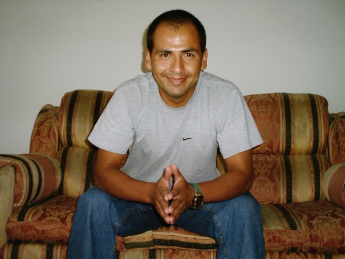 �Qu� es el Dharma? El Dharma es el conjunto de las ense�anzas de Buda. Pero el Dharma no es s�lo una ense�anza que se pueda guardar en un libro, o limitar al sonido de las palabras. El Dharma es, en realidad, la vida misma. Es ver la vida con los ojos de la compasi�n y la sabidur�a. No practiques el Dharma ma�ana. Pract�calo hoy, aqu� y ahora.
