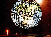 Giantic Globe
