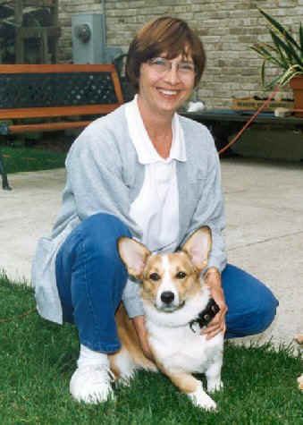 052000Katie&SuzyUpright.jpg (43487 bytes)