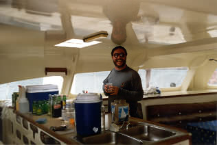 1996rickbartending.jpg (54708 bytes)
