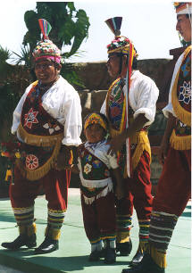 1998performers2.jpg (70184 bytes)