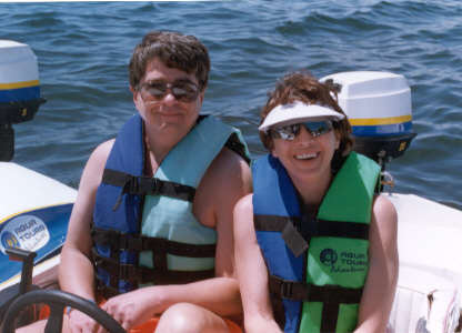 happypeoplecancun4.jpg (91841 bytes)