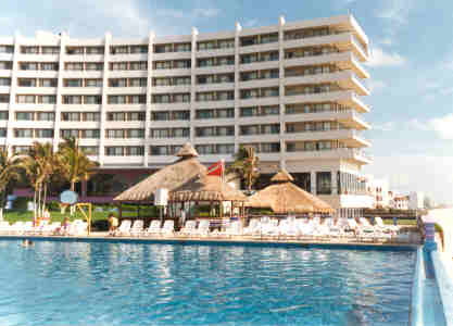 thehotelcancun.jpg (123344 bytes)