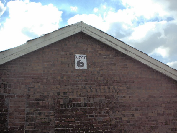 [washhuts3]