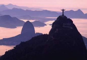 [Zuckerhut und Corcovado mit Cristo Rey]