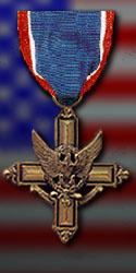 [Distinguished Service Cross f�r die Helden von Hiroshima und Nagasaki]