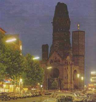 [Gedächtniskirche Berlin - Elections on 09/22, 2002: The Night the Lights Went Down in Germany]