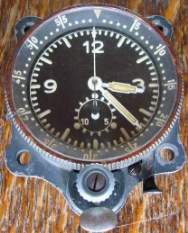 [mechanische Junghans-Borduhr, aus einer Me 109]