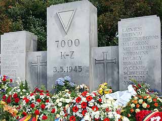 [Das verlogene Mahnmal von Pelzerhaken - so wird Geschichte gef�lscht!]