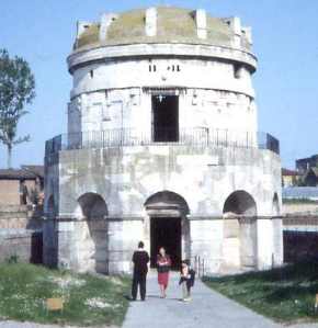 [Ravenna, Mausoleum des Theoderich]