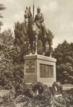 [Reiterdenkmal]