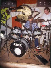 Dikki and Allen during drum check 