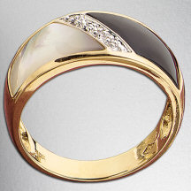 Ring's Women131