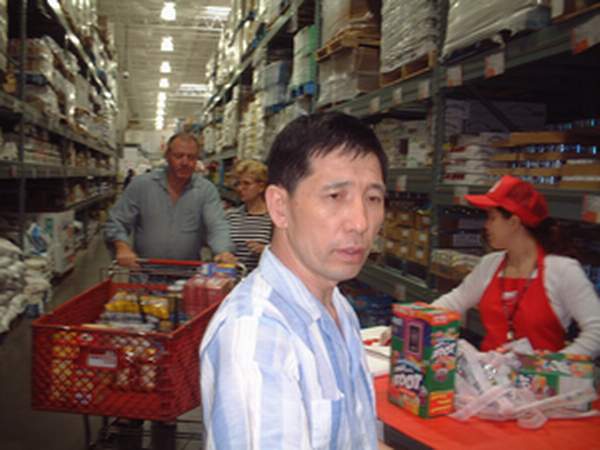 father shopping