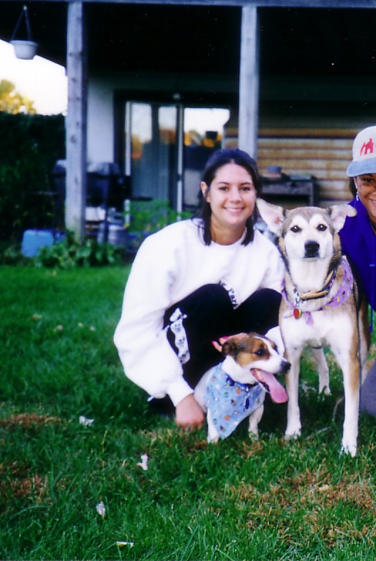 Quality Time provides petsitting, taxi, bathing and nail care, and more !