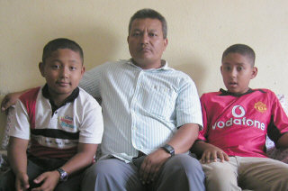 Saimon,Pratap (uncle),Sadeem Malla