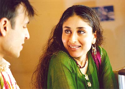 Vivek Oberoi and Kareena Kapoor in YUVA