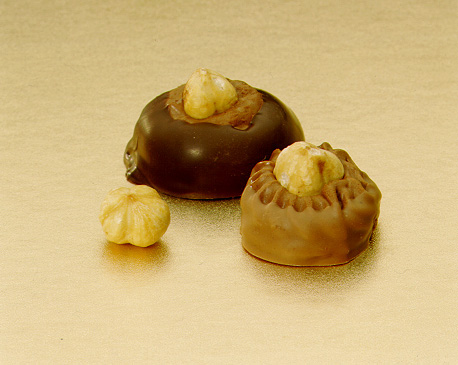Our filbert-topped hazlenut & dark ganache Dresse Noisette