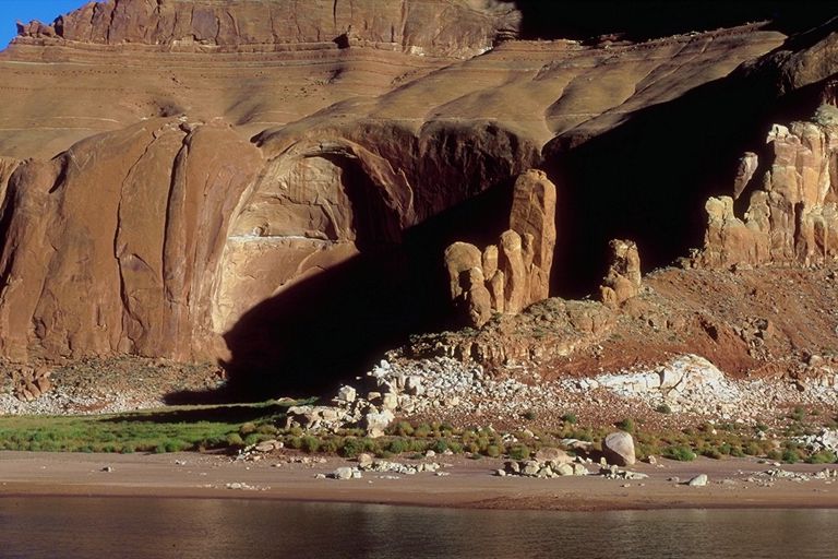 255023.jpg (96066 bytes)