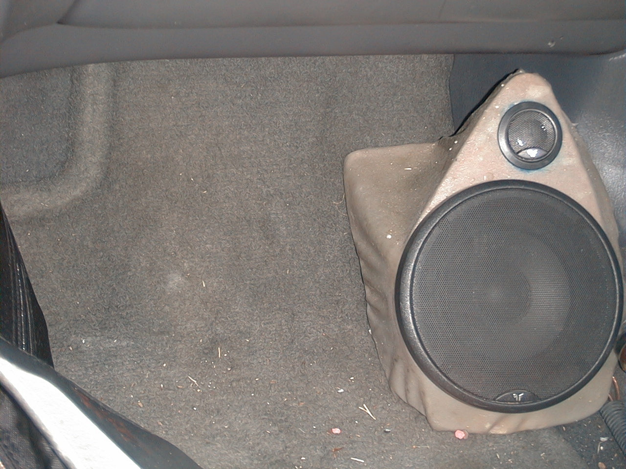 Tip: cut fiberglass mat into small squares to aviod wrinkles like this
