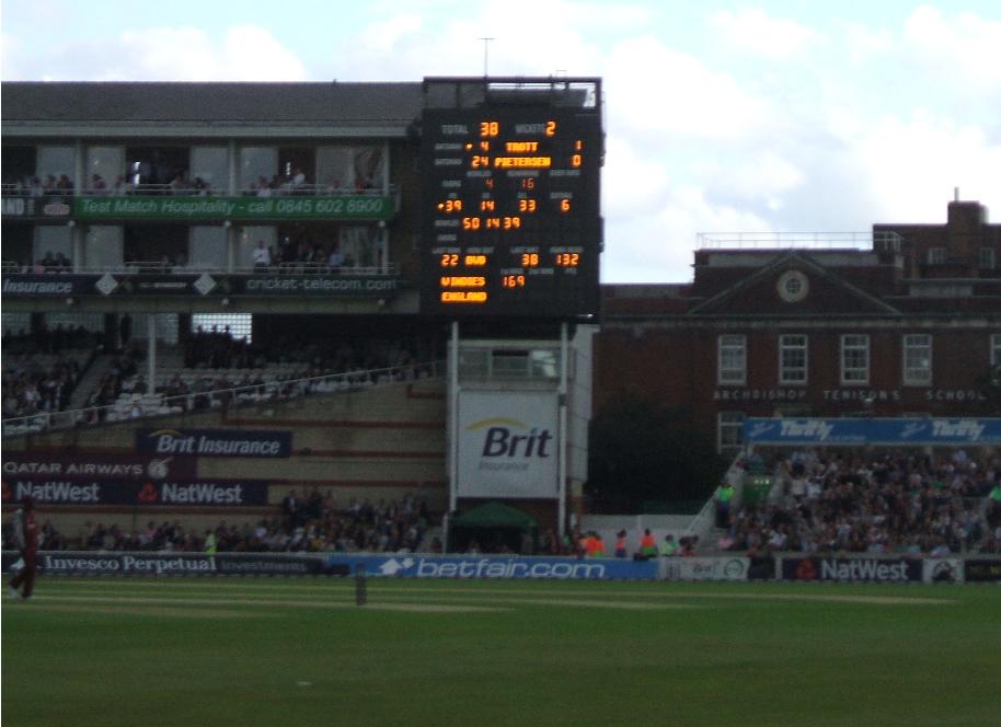 The Oval scoreboard; KP enters the crease with England 38-2
